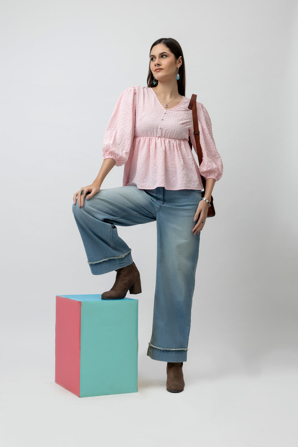 Women's V Neckline Textured Peplum Top