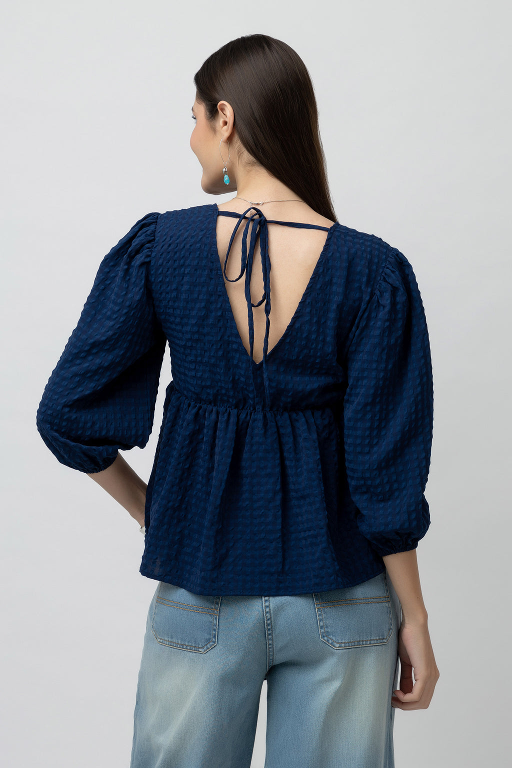 Women's V Neckline Textured Peplum Top