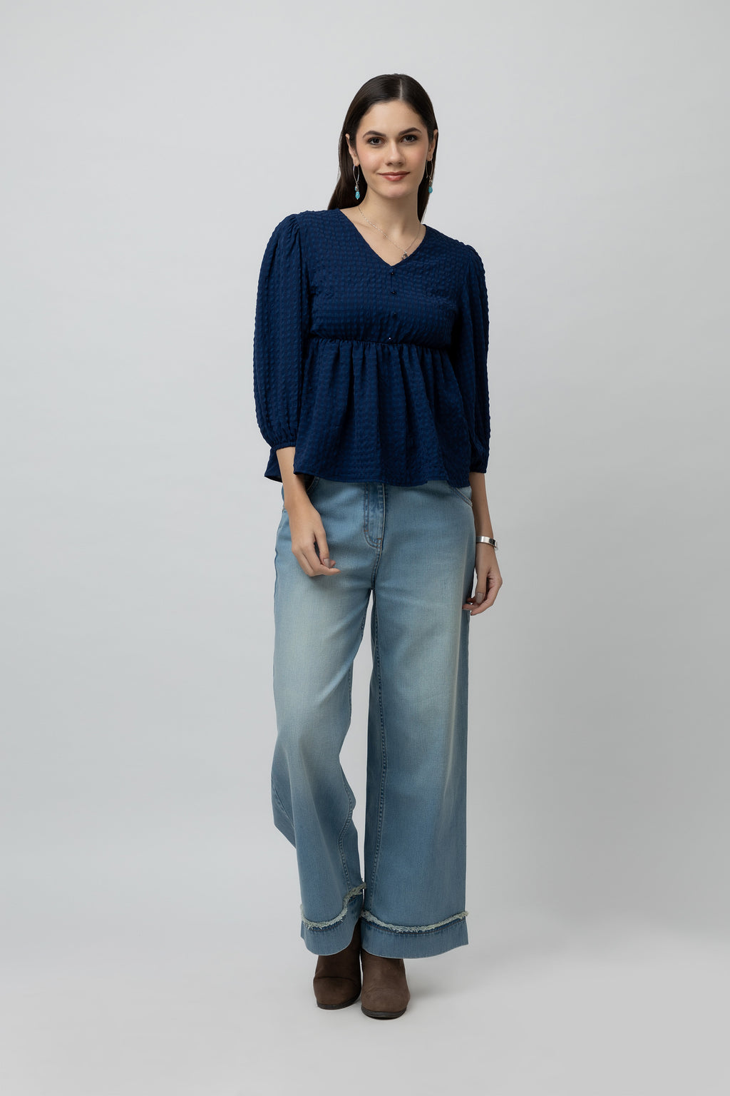 Women's V Neckline Textured Peplum Top