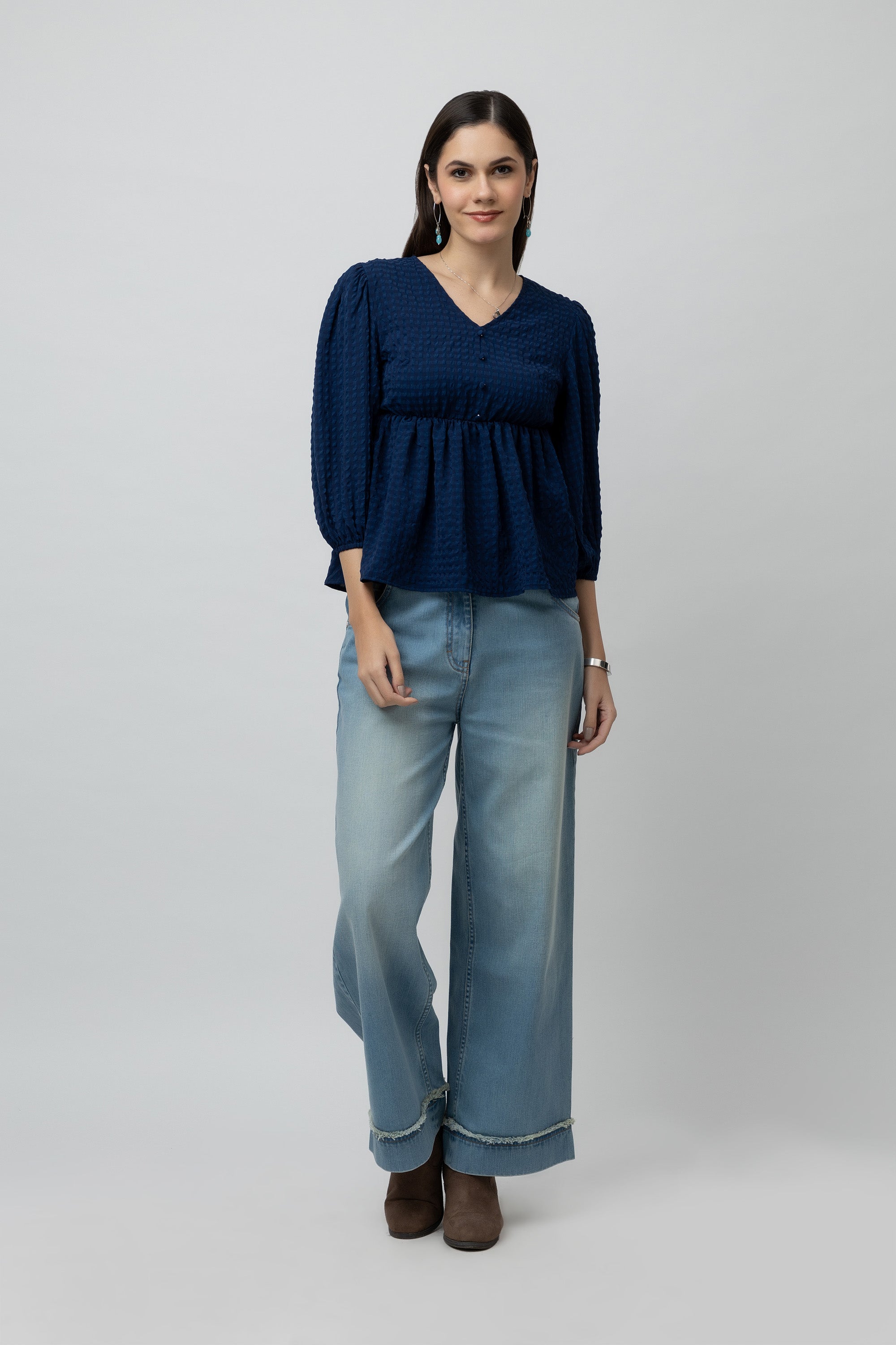 Women's V Neckline Textured Peplum Top